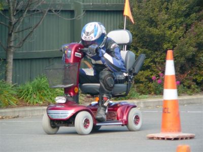 Wheels_week_elect_scooter_race_005
